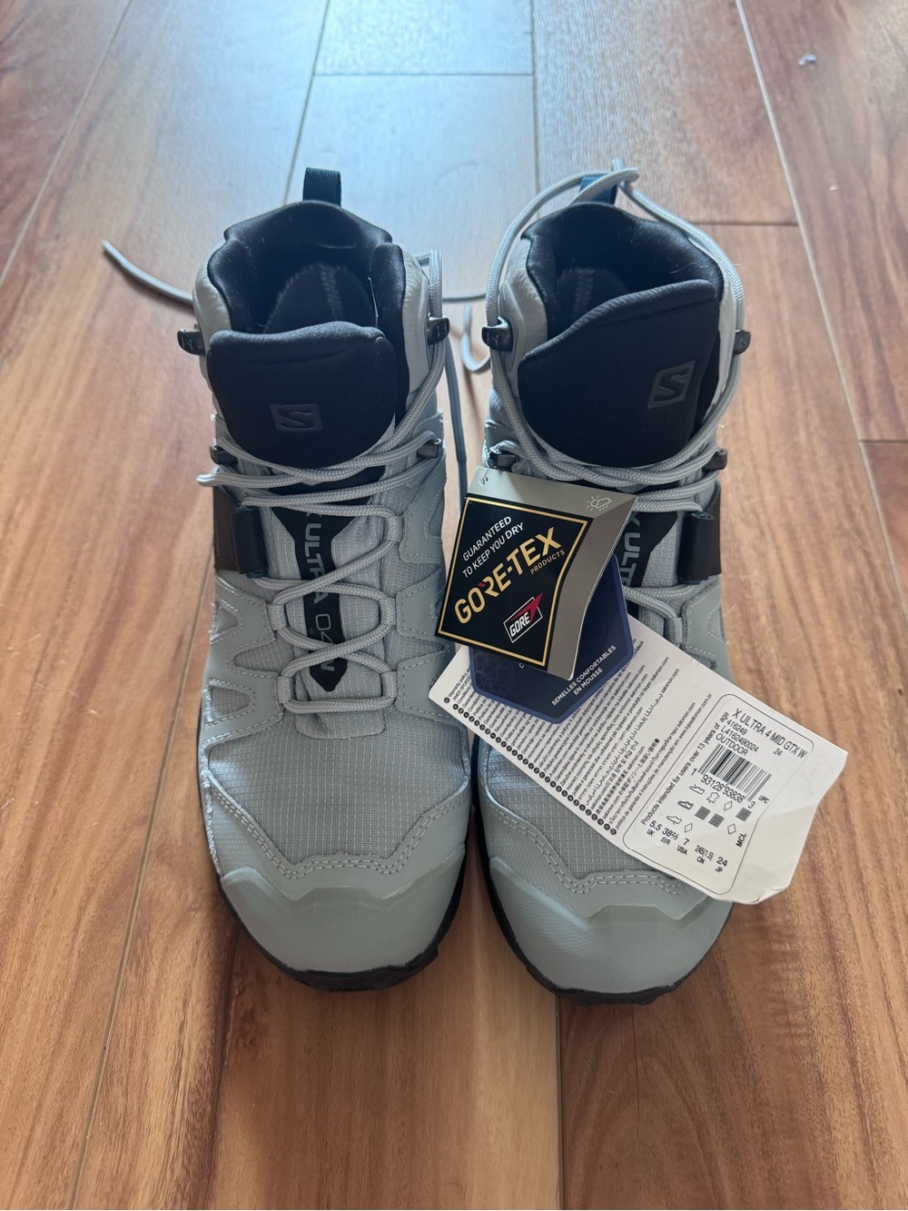 Salomon Size 7 Women's X Ultra 4 Mid GTX Gore-Tex Waterproof Shoes